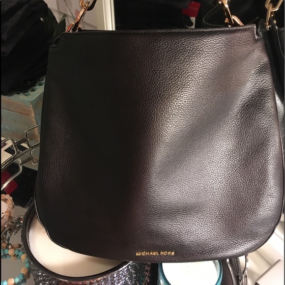 Michael Kors Handbags - Michael Kors large Fulton Hobo bag